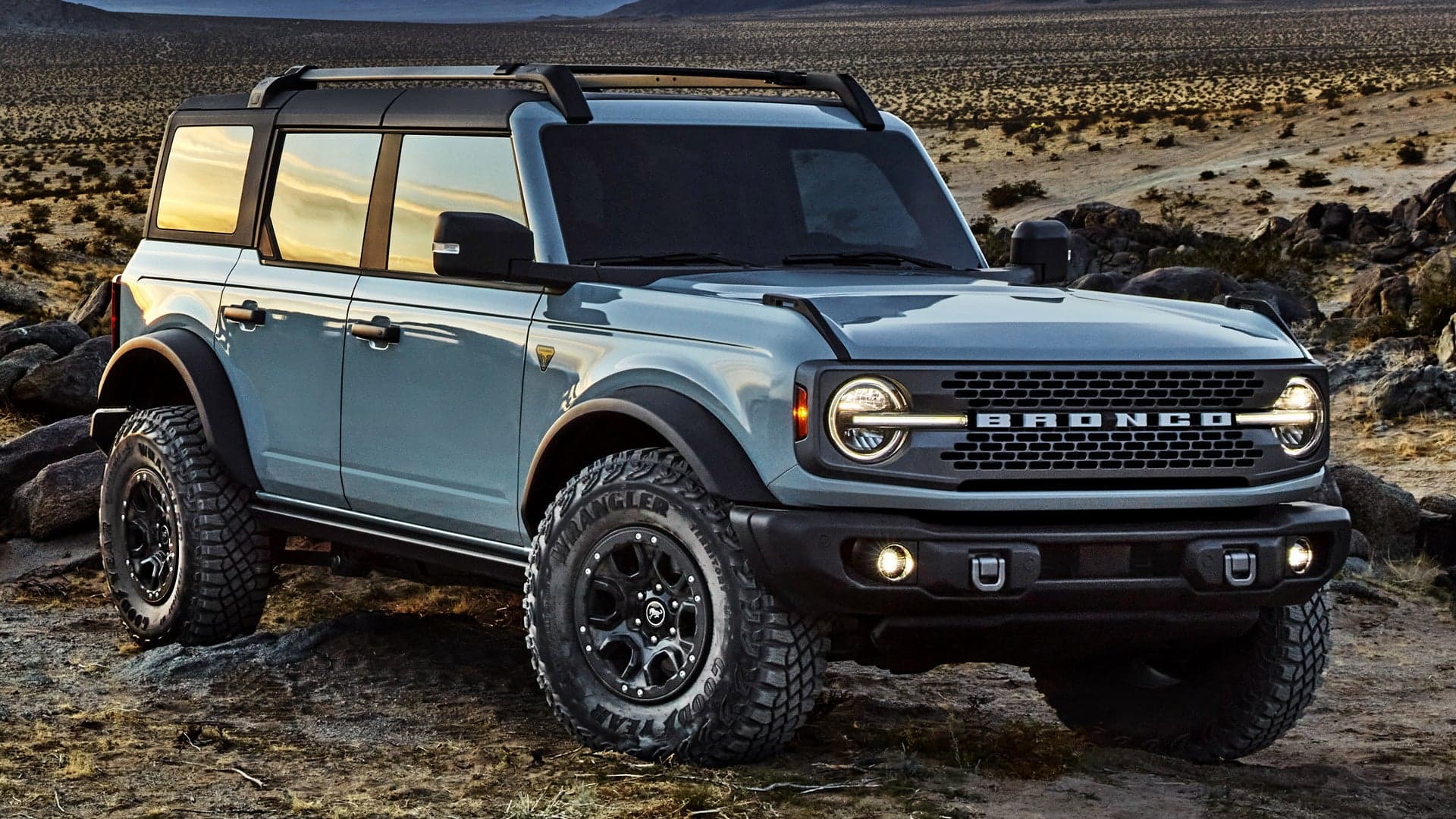 Ultimate Guide to Ford Bronco Accessories with Broaddict